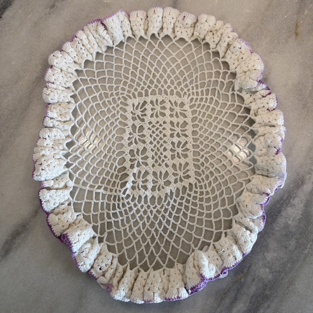 vintage hand crocheted doily White With‎ Lilac Trim GWB000